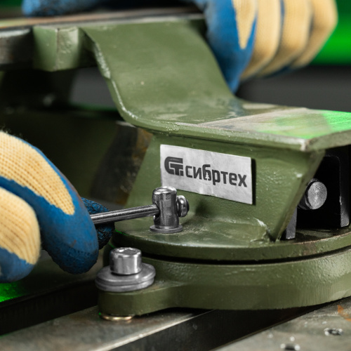 Тиски слесарные, 100 мм, стальные, поворотные Сибртех купить в Москве с доставкой по всей России | ProtosMarket.ru