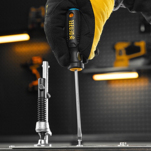 Отвертка, SL4х100 мм, S2, 3к рукоятка Denzel купить в Москве с доставкой по всей России | ProtosMarket.ru
