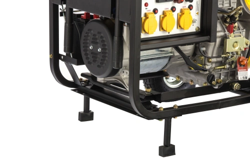 Генератор дизельный DD6300Е, 5.0 кВт, 220 В/50 Гц, 15 л, электростартер Denzel купить в Москве с доставкой по всей России | ProtosMarket.ru