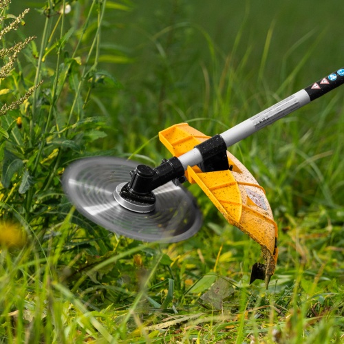 Триммер бензиновый DGT 430, 43 см3, 2.5 л. с, неразъемная штанга, состоит из 2 частей Denzel купить в Москве с доставкой по всей России | ProtosMarket.ru