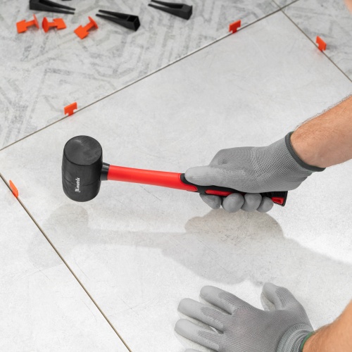 Киянка резиновая, 225 г, черная резина, фибергласовая рукоятка Matrix купить в Москве с доставкой по всей России | ProtosMarket.ru