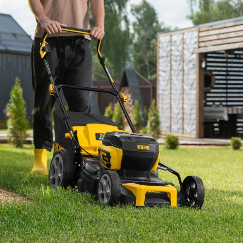 Газонокосилка аккумуляторная бесщет. DLM-460, 460 мм, травосб. 65 л., Li-Ion, 40 В Denzel купить в Москве с доставкой по всей России | ProtosMarket.ru