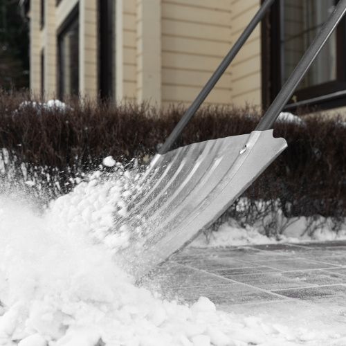 Движок для уборки снега оцинкованный, 735x385x1120 мм, стальная рукоятка, Сибртех купить в Москве с доставкой по всей России | ProtosMarket.ru