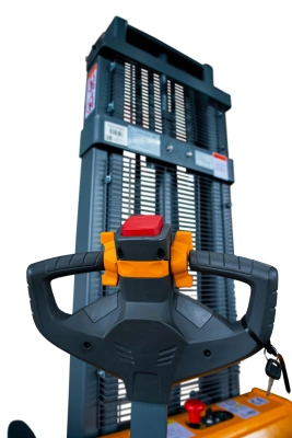 Штабелер самоходный 1,5 т 2,5 м XILIN CDD15R-EN 24/105 В/Ач с раздвижными вилами* купить в Москве с доставкой по всей России | ProtosMarket.ru