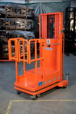 Сборщик заказов с электроподъемом 200 кг 4,5 м TOR GOPY4.503 купить в Москве с доставкой по всей России | ProtosMarket.ru