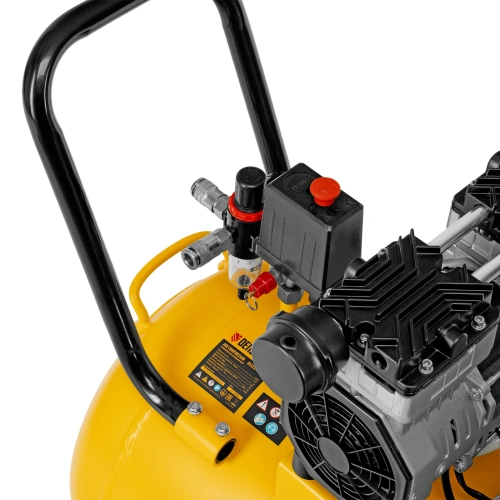 Компрессор безмасляный, малошумный  DLS 2250/100, 2250 Вт, 3x750, 100 л, 410 л/мин блок управления/ Denzel купить в Москве с доставкой по всей России | ProtosMarket.ru