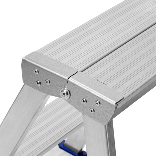 Стремянка двусторонняя 3 ступени, алюминиевая, Сибртех купить в Москве с доставкой по всей России | ProtosMarket.ru