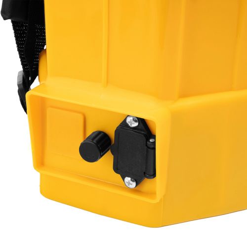 Опрыскиватель ранцевый аккумуляторный D-12LA, 12 л, 12 В, 8 Ач Denzel купить в Москве с доставкой по всей России | ProtosMarket.ru