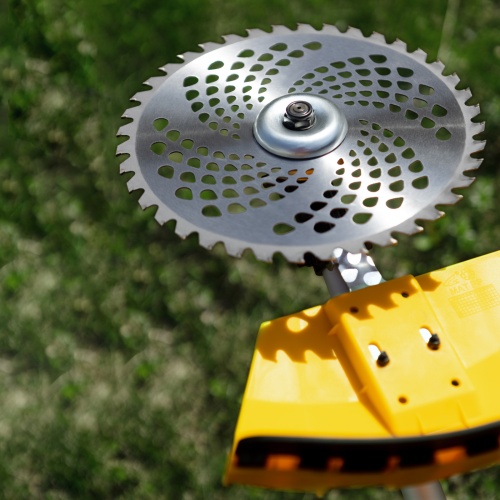 Триммер бензиновый DGT 330, 33 см3, 1.8 л. с, неразъемная штанга, состоит из 2 частей Denzel купить в Москве с доставкой по всей России | ProtosMarket.ru