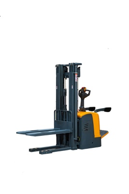 Штабелер самоходный 1,5 т 4,5 м XILIN CDDK15-III 24/200 В/Ач (с платформой) купить в Москве с доставкой по всей России | ProtosMarket.ru