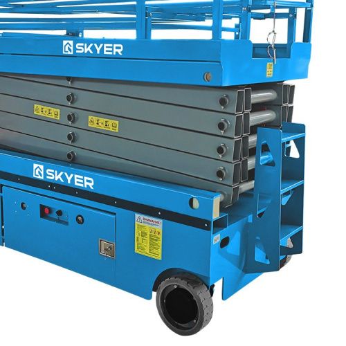 Самоходный ножничный подъемник с выдвижной платформой SKYER PL1625 купить в Москве с доставкой по всей России | ProtosMarket.ru