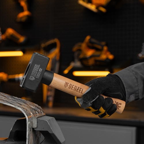 Кувалда, 1000 г, кованая головка, буковая рукоятка Denzel купить в Москве с доставкой по всей России | ProtosMarket.ru