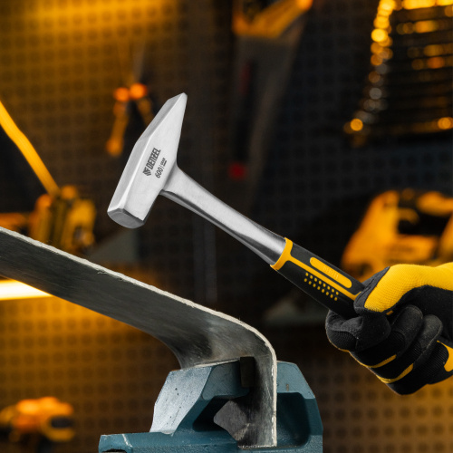 Молоток слесарный 600 г, цельнометаллический, двухкомпонентная рукоятка Denzel купить в Москве с доставкой по всей России | ProtosMarket.ru