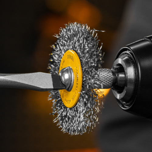 Набор щеток для дрели, 5 Плоских 25-38-50-63-75 мм, шпилька, нерж. вит. проволока Denzel купить в Москве с доставкой по всей России | ProtosMarket.ru