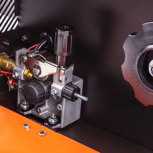 Сварочный полуавтомат UNO MIG 200 SYN купить в Москве с доставкой по всей России | ProtosMarket.ru