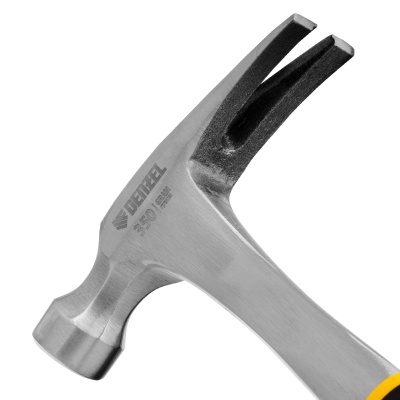 Молоток-гвоздодер 350 г, цельнометаллический, двухкомпонентная рукоятка Denzel купить в Москве с доставкой по всей России | ProtosMarket.ru