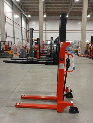 Штабелер гидравлический 1,5 т 2,0 м TOR CTY-EH с раздвижными вилами купить в Москве с доставкой по всей России | ProtosMarket.ru