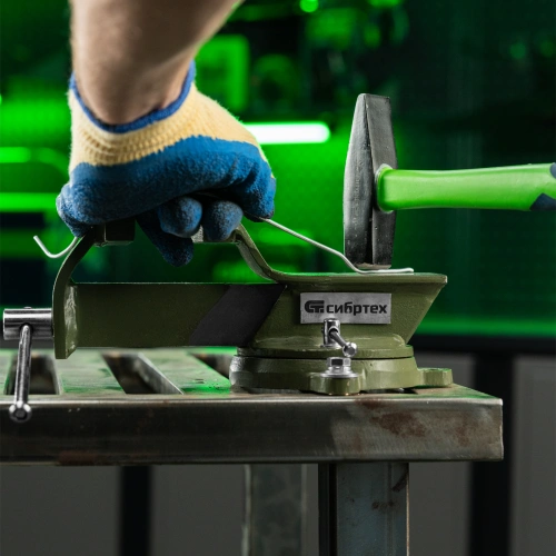 Тиски слесарные, 100 мм, стальные, поворотные Сибртех купить в Москве с доставкой по всей России | ProtosMarket.ru