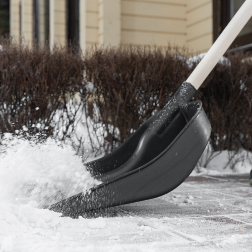Лопата для уборки снега пластиковая, 360 х 405 х 1550 мм, деревянный черенок в/с, Сибртех купить в Москве с доставкой по всей России | ProtosMarket.ru