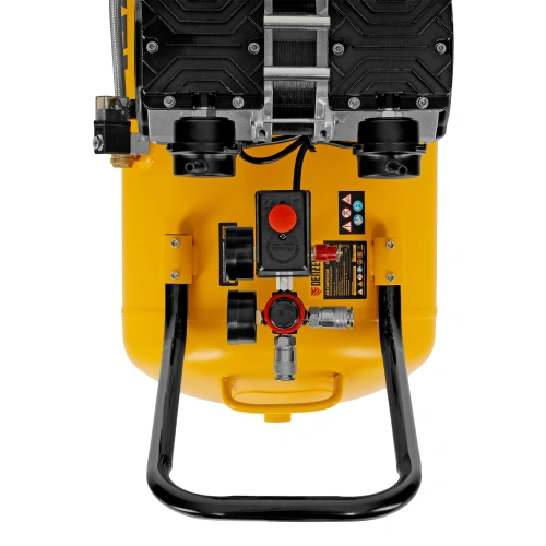 Компрессор безмасляный, малошумный DLS 3300/100, 3300 Вт,3x1100, 100 л, 570 л/мин ,блок управления Denzel по ценам производителя в Москве с доставкой по всей России