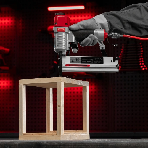 Нейлер-степлер пневматический 2 в 1, с регулировкой глубины забивания, гвозди 18GA, скобы 18GA Matrix купить в Москве с доставкой по всей России | ProtosMarket.ru