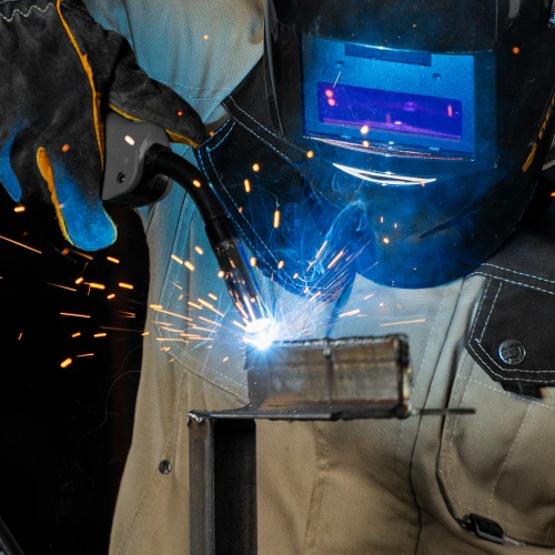 Аппарат инвертор. полуавтомат. cварки IMIG-160 Synergy, 160 А, ПВ 60%, катушка 5 кг Denzel по ценам производителя в Москве с доставкой по всей России