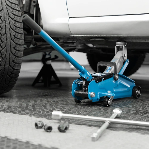 Домкрат гидравлический подкатной, 2 т, h подъема 140-340 мм, в кейсе Stels по ценам производителя в Москве с доставкой по всей России