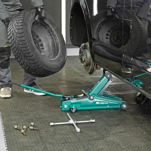 Домкрат гидравлический подкатной, 3 т, 135-400 мм Сибртех купить в Москве с доставкой по всей России | ProtosMarket.ru