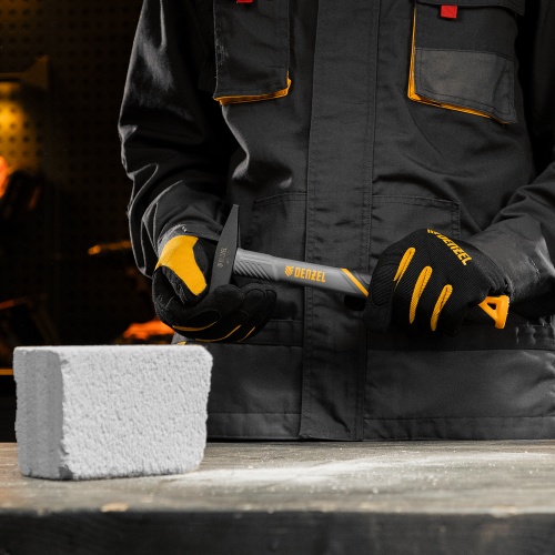 Молоток слесарный, 200 г, кованый, фибергласовая рукоятка c TPR покрытием Denzel купить в Москве с доставкой по всей России | ProtosMarket.ru