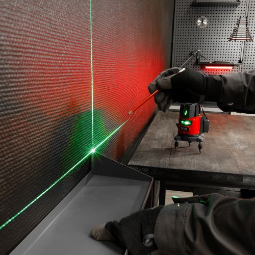 Лазерный уровень CRL-30G, 30 м, зеленый луч, акк. Li 2400 mah, резьба 5/8" MTX купить в Москве с доставкой по всей России | ProtosMarket.ru