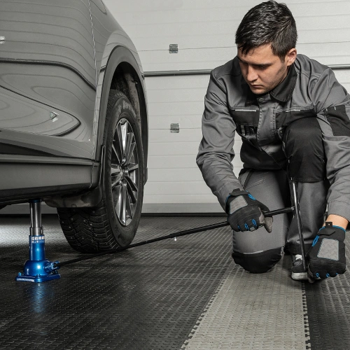 Домкрат механический бутылочный, 2 т, h подъема 180-395 мм, 2 части (домкрат, ручка) Stels по ценам производителя в Москве с доставкой по всей России