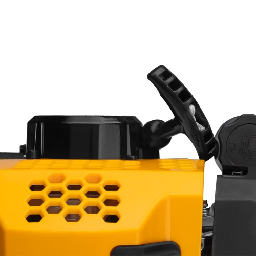 Триммер бензиновый DGT-43-PRO, анти-вибро, 43 см3, неразъем, состоит из 2 частей Denzel купить в Москве с доставкой по всей России | ProtosMarket.ru