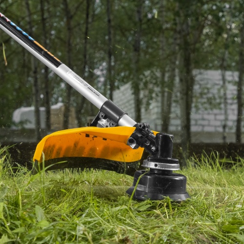 Триммер бензиновый DT 33, 33 см3, 1.8 л. с, неразъемная штанга, состоит из 2 частей Denzel купить в Москве с доставкой по всей России | ProtosMarket.ru