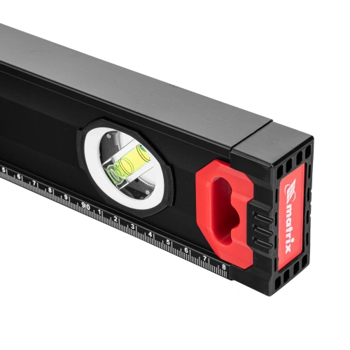 Уровень алюминиевый, усиленный, фрезерованный, 3 глазка, двухкомпонентные рукоятки, 1000 мм Matrix купить в Москве с доставкой по всей России | ProtosMarket.ru