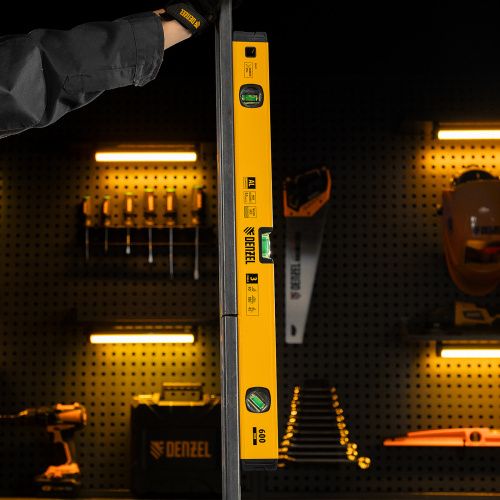 Уровень алюминиевый, магнит, фрезерованный, 3 глазка (1 зеркал.) 0,5 мм/м, 600 мм Denzel купить в Москве с доставкой по всей России | ProtosMarket.ru