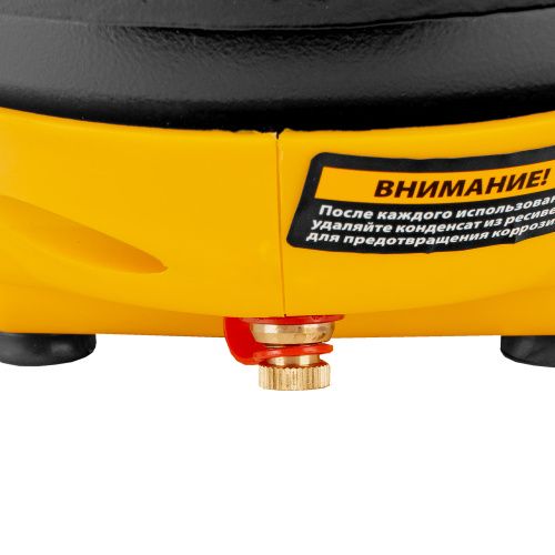 Компрессор воздушный DL1300, 10 бар, 1,3 кВт 180 л/мин 5 л, с набором аксессуаров Denzel купить в Москве с доставкой по всей России | ProtosMarket.ru