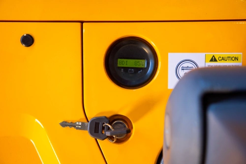 Штабелер самоходный 1,5 т 5,6 м XILIN CDDK15-III 24/200 В/Ач (с платформой) купить в Москве с доставкой по всей России | ProtosMarket.ru