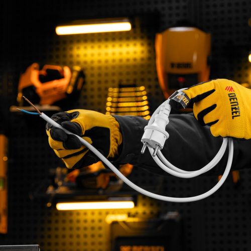 Шнур сетевой Energy Series, ПВС, 1,5 м, 2 x 1,5 мм, с неразборной вилкой, белый, Denzel купить в Москве с доставкой по всей России | ProtosMarket.ru