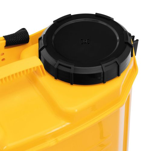 Опрыскиватель ранцевый аккумуляторный D-12LA, 12 л, 12 В, 8 Ач Denzel купить в Москве с доставкой по всей России | ProtosMarket.ru