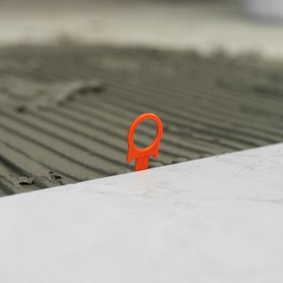 Комплект зажим + клин для системы выравнивания плитки СВП Кольцо, 250/250 шт. в коробе Сибртех купить в Москве с доставкой по всей России | ProtosMarket.ru