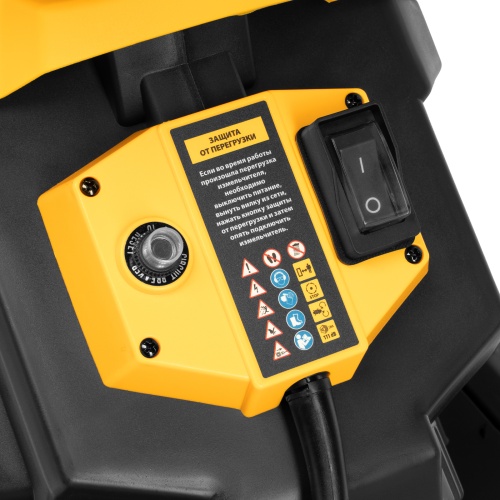 Измельчитель садовый электрический ECS-2700, 2700 Вт, 40 мм Denzel купить в Москве с доставкой по всей России | ProtosMarket.ru