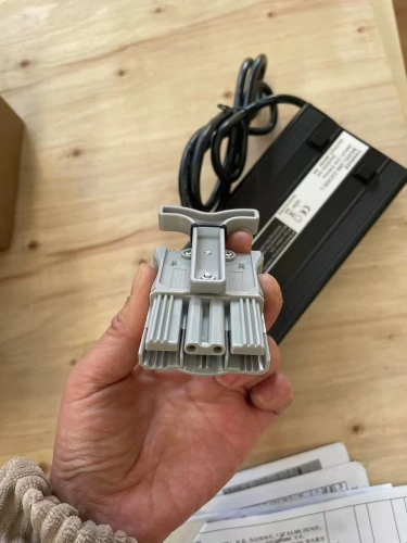 Зарядное устройство для тележек CBD20W-II 48/5A (Charger) по ценам производителя в Москве с доставкой по всей России