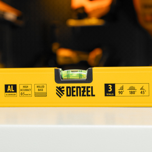 Уровень алюминиевый, магнит, фрезерованный, 3 глазка (1 зеркал.) 0,5 мм/м, 1200 мм Denzel купить в Москве с доставкой по всей России | ProtosMarket.ru