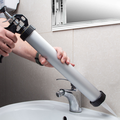 Пистолет для герметика, 750 мл, "закрытый", алюминиевый корпус, круглый шток 8 мм Sparta купить в Москве с доставкой по всей России | ProtosMarket.ru