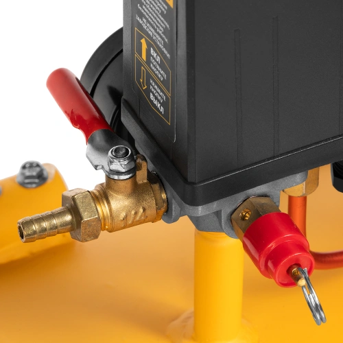 Компрессор воздушный BCI3000-T/200, ременный привод , 3.0 кВт, 200 литров, 530 л/мин Denzel по ценам производителя в Москве с доставкой по всей России