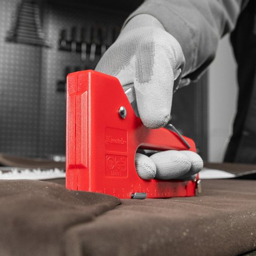 Степлер мебельный пластиковый, тип скобы 53, 4-8 мм Matrix купить в Москве с доставкой по всей России | ProtosMarket.ru