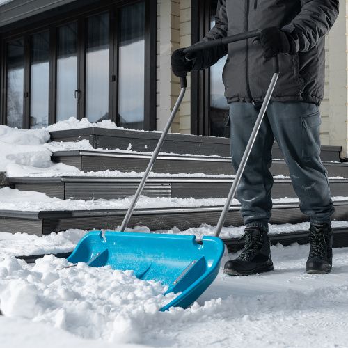 Скрепер для уборки снега, полипропилен, колеса, 750х445х1275 мм, рукоятка с ПВХ, LUXE Palisad купить в Москве с доставкой по всей России | ProtosMarket.ru