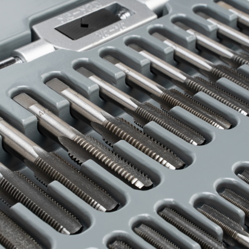 Набор метчиков и плашек М2-М18, 110 шт, металлический кейс Matrix купить в Москве с доставкой по всей России | ProtosMarket.ru