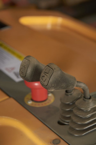 Штабелер самоходный 1,5 т 4,5 м XILIN CPD15R с наклоном мачты и противовесом 24/320 В/Ач купить в Москве с доставкой по всей России | ProtosMarket.ru