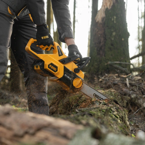 Пила цепная  аккумуляторная  бесщет., RCS 400-62, 400 мм, Li-ion, 62В Denzel купить в Москве с доставкой по всей России | ProtosMarket.ru